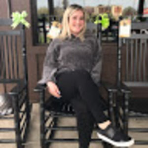 Meet your Posher, Demi